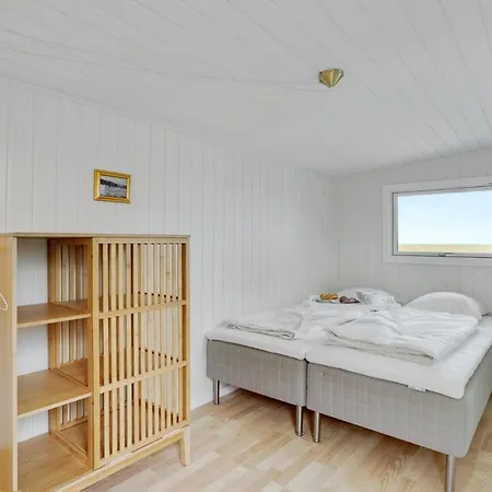1 Bedroom Beautiful In Casa vacanze