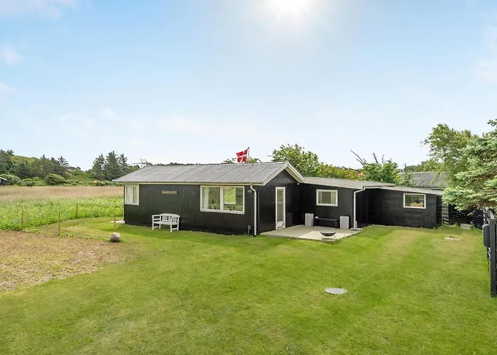 1 Bedroom Beautiful In *